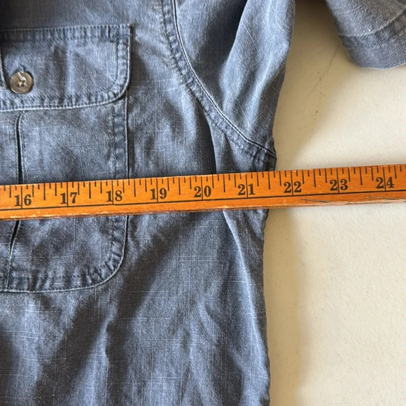 Red Head short sleeve button down - Picture 6 of 7